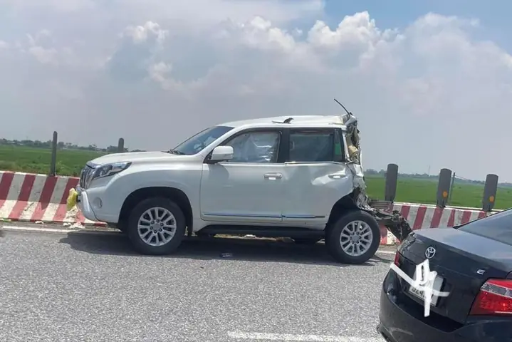 Tai Nạn Của Toyota Land Cruise Tai Nạn Của Toyota Land Cruise