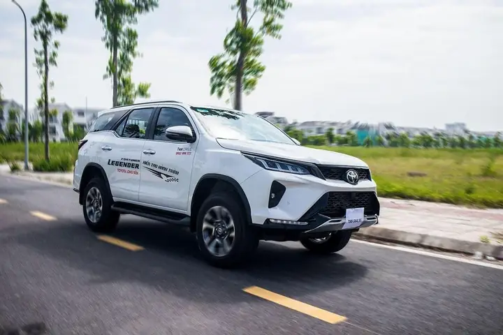 Test Drive New Toyota Fortuner Trd Sportivo