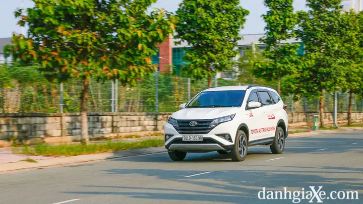 Test Vận Hành Toyota Rush 2019