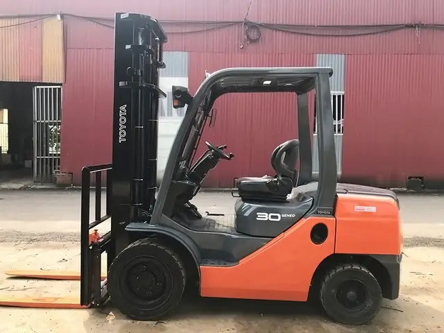 Thay Bánh Xe Toyota Forklift 7fbr18 Ở Hà Nội Thay Bánh Xe Toyota Forklift 7fbr18 Ở Hà Nội