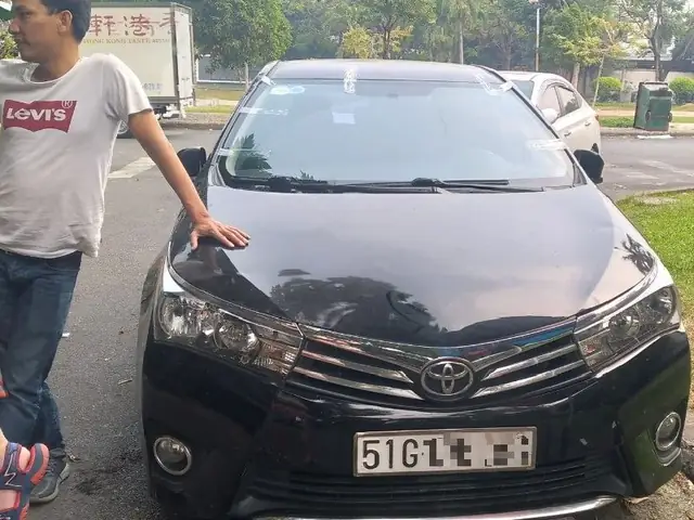 Thay Kính Chắn Gió Xe Toyota