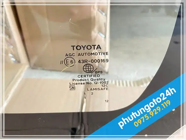 Thay Kính Chắn Gió Xe Toyota