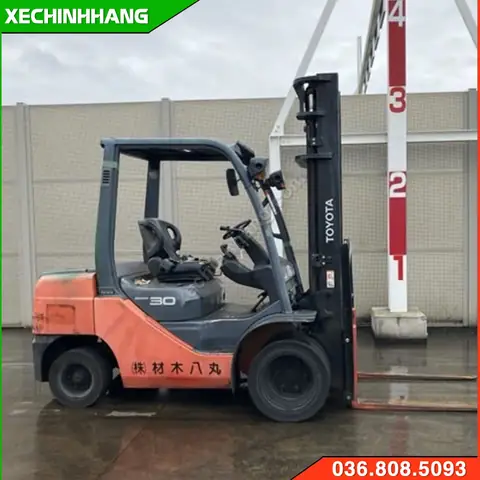 Thay Lốp Xe Toyota Forklift 7fbr18 Ở Hà Nội