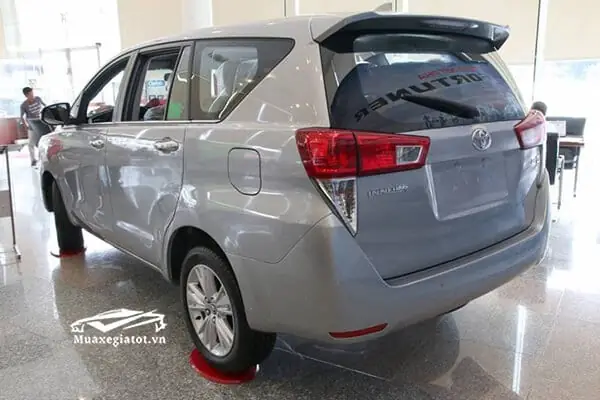 The Best Picture Toyota Inova 2018 Grey On The Road