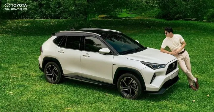 Thiết Kế Mẫu Tờ Gấp Cho Xe Hơi Toyota