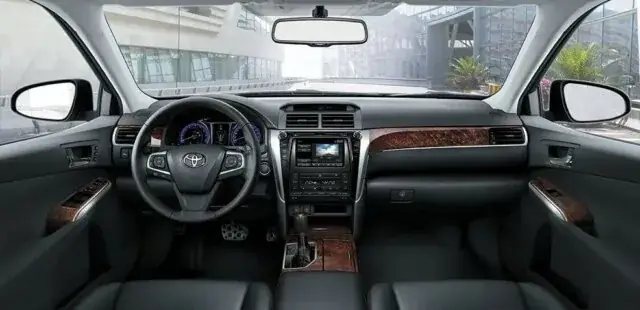 Thông Số Kỹ Thuật Toyota Camry 2017