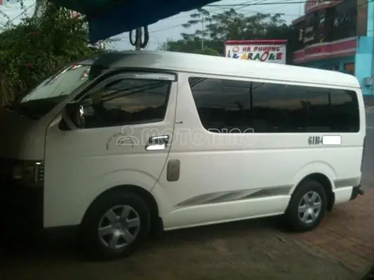 Thông Số Kỹ Thuật Toyota Hiace 2005