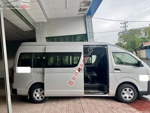 Thông Số Kỹ Thuật Toyota Hiace 2017