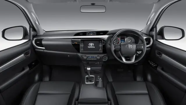 Thông Số Kỹ Thuật Toyota Hilux 2.4e 4 2 2017