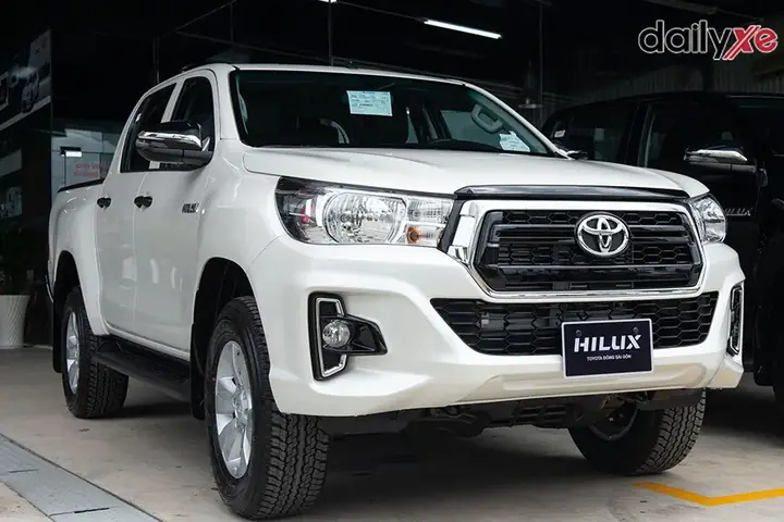 Thông Số Kỹ Thuật Toyota Hilux 2018