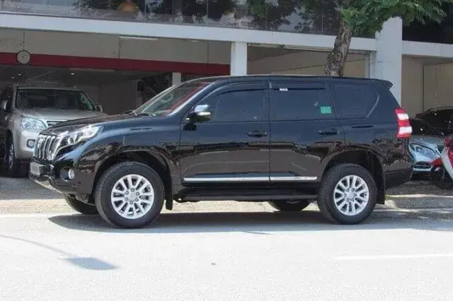 Thông Số Kỹ Thuật Toyota Land Cruiser Prado 2016
