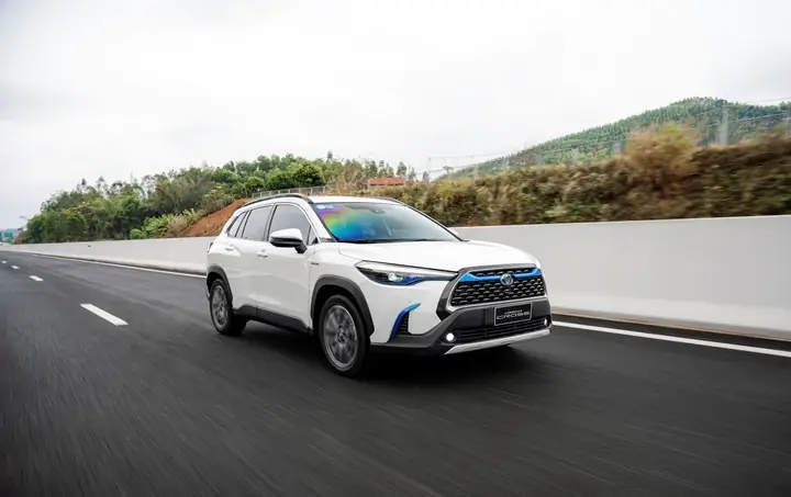 Thông Số Kỹ Thuật Va Test Xe Toyota Rush