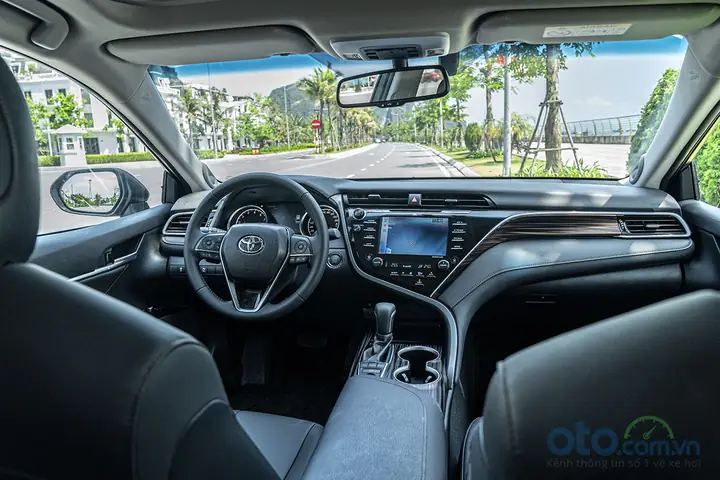 Thông Số Kỹ Thuật Xe Toyota Camry 2019