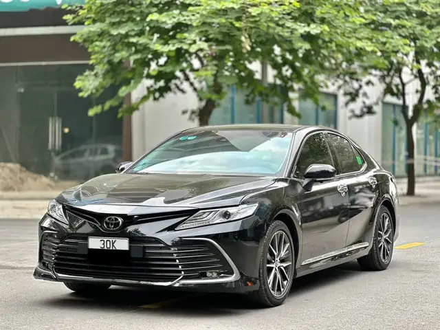 Thue Xe 4 Cho Toyota Camry Thue Xe 4 Cho Toyota Camry
