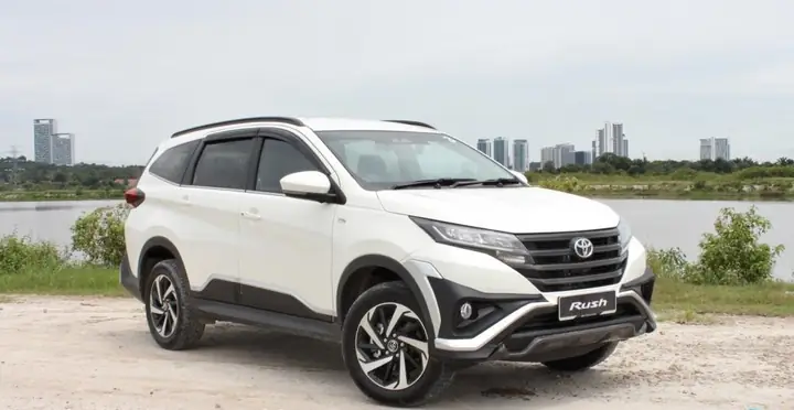 Thuê Xe Tự Lái Toyota Rush