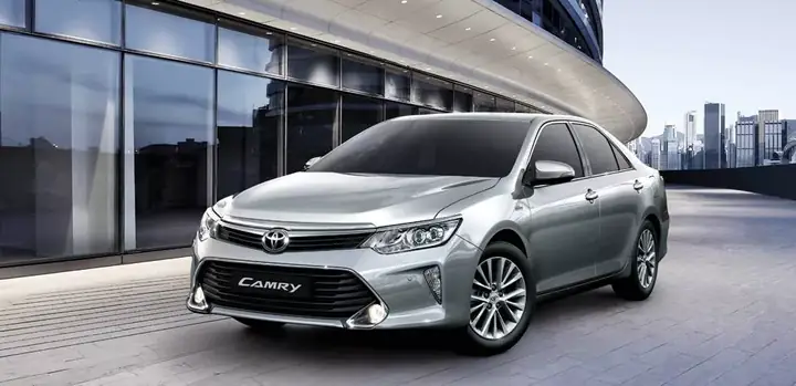 Ti Nh Năng Toyota Camry 2.5q