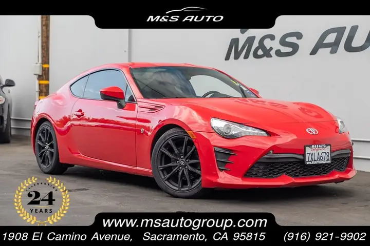 Toyota 2 Door Sports Car 86 Toyota 2 Door Sports Car 86