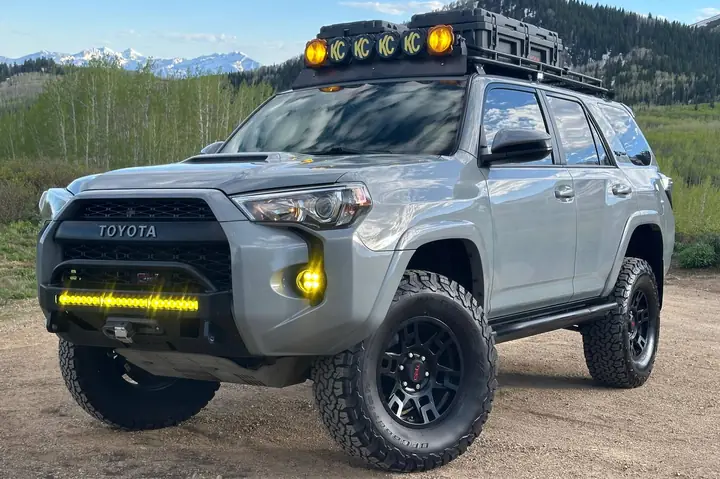 Toyota 4 Runner Off Road 83