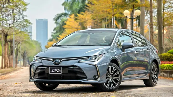 Toyota Altis Và Mazda3 2 Số Phận Xe Nhật