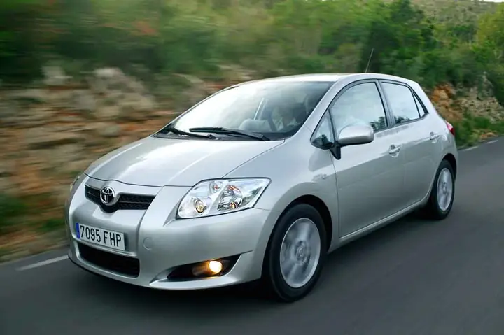 Toyota Auris D4d 126 Fiche Technique