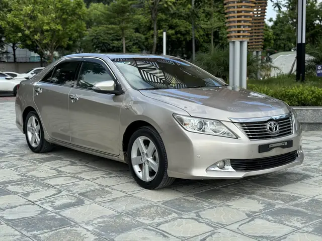 Toyota Camry 2 5q San Xuat 2014 Toyota Camry 2 5q San Xuat 2014