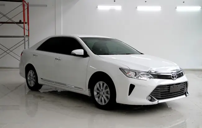 Toyota Camry 2.0 Nhập Từ Đài Loan Toyota Camry 2.0 Nhập Từ Đài Loan