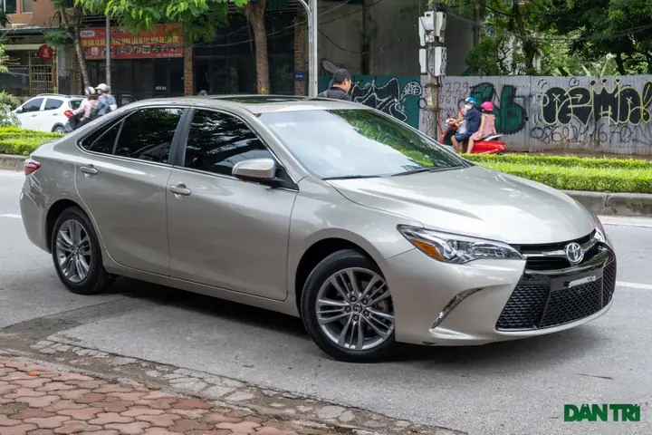 Toyota Camry 2.5 2017 Nhâp Khẩu Toyota Camry 2.5 2017 Nhâp Khẩu