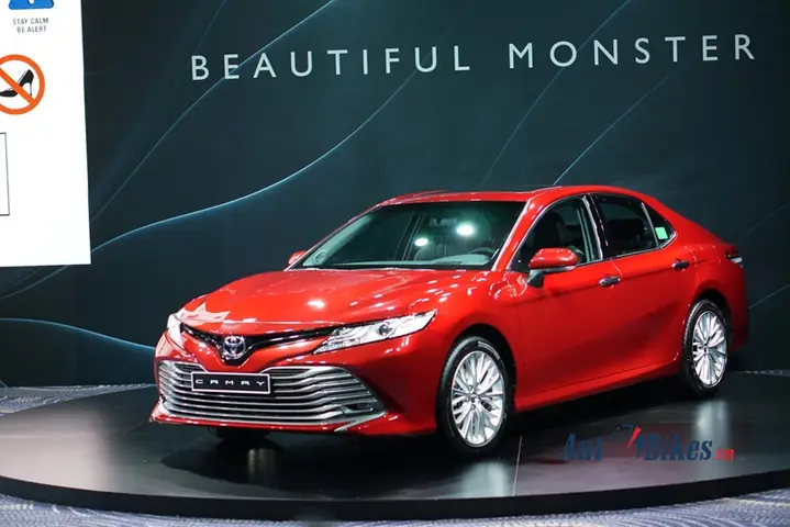 Toyota Camry 2019 Chỉ Có 2 Phiên Bản