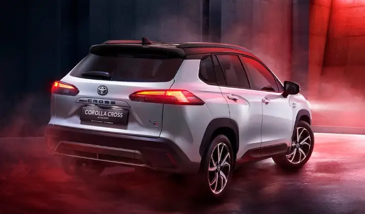Toyota Chuyen Dong Tien Phong Trang Den Logo Toyota Chuyen Dong Tien Phong Trang Den Logo
