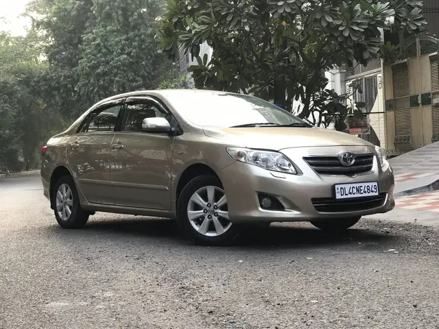 Toyota Corolla Altis 1.8 G 2010 Price In India