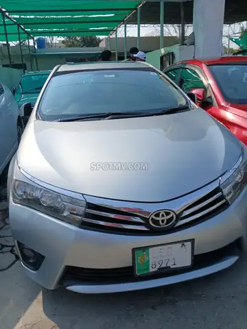 Toyota Corolla Altis 1.8 Grande Automatic 2015 Toyota Corolla Altis 1.8 Grande Automatic 2015