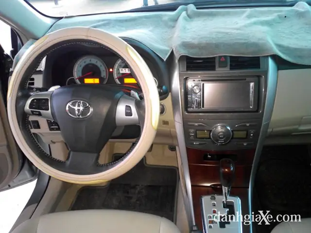 Toyota Corolla Altis 2012 Noi That