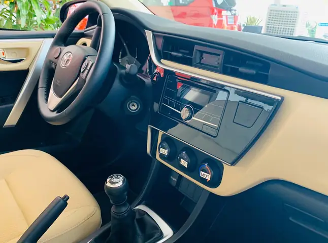 Toyota Corolla Altis 2015 So San