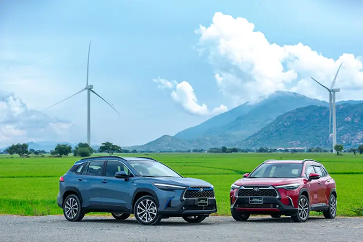 Toyota Corolla Cross 2022 Giá Lăn Bánh