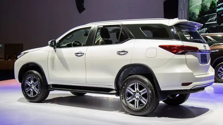 Toyota Fortuner 2018 Máy Dầu Số Sàn