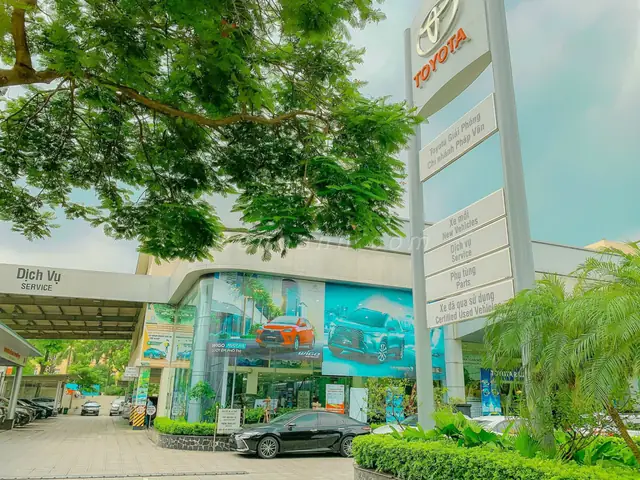 Toyota Giải Phóng Chi Nhánh Pháp Vân