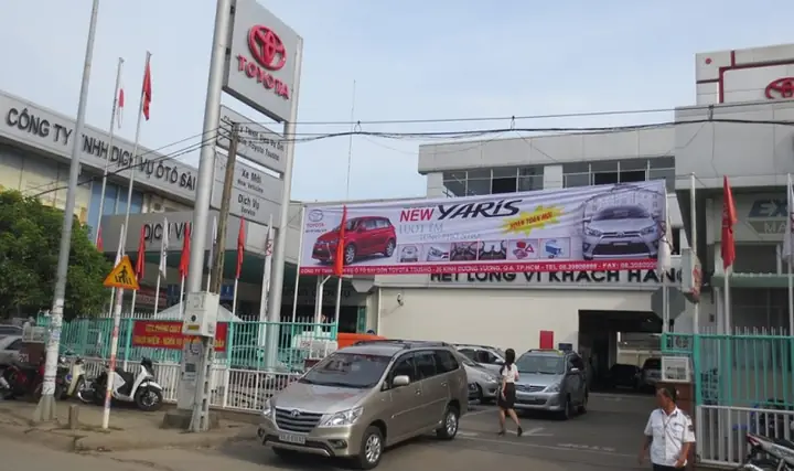 Toyota Hùng Vương Chi Nhánh Tân Tạo