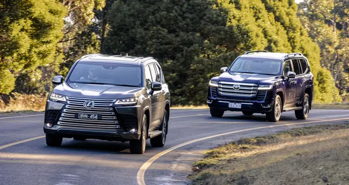Toyota Land Cruiser Vs Lexus Lx 570